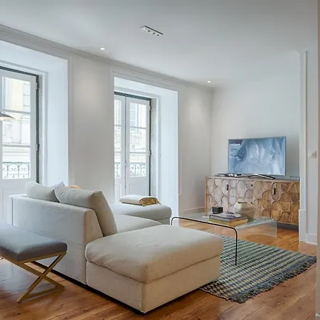 Architectural Gem In Bica Apartamento *