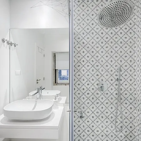 Architectural Gem In Bica Lägenhet Lisboa